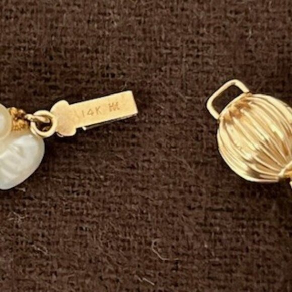 Vintage Freshwater Pearl Triple Strand 24” Necklace 14k Gold Clasp - Picture 3 of 6